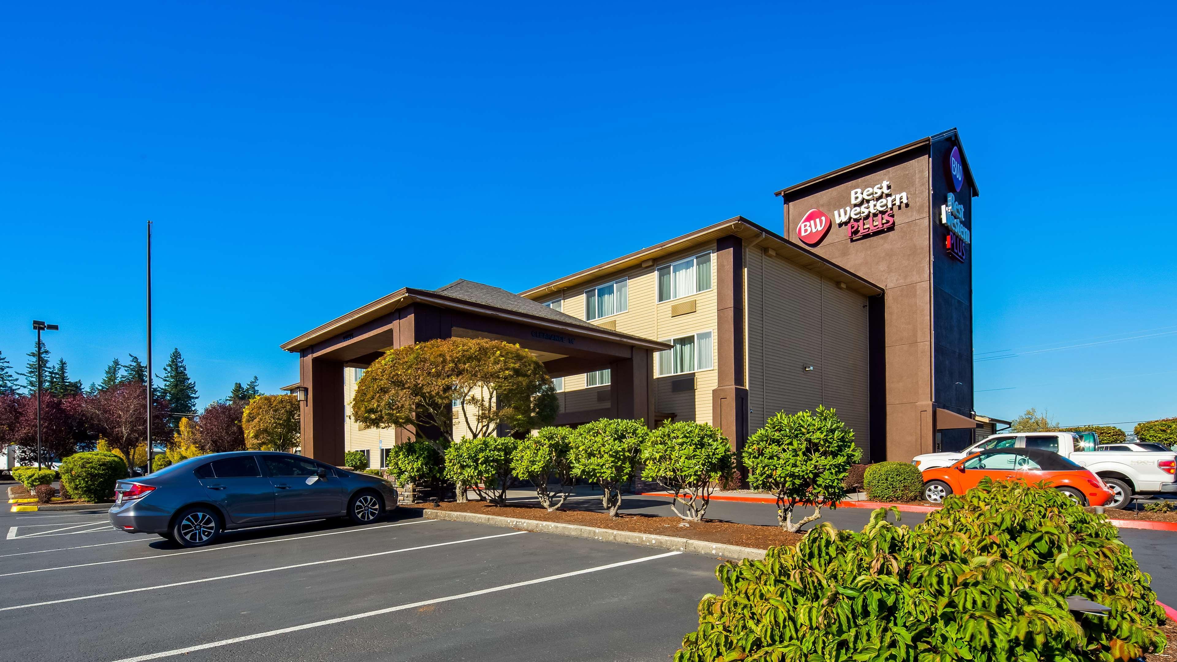 Best Western Cascade Inn & Suites Troutdale Exterior foto