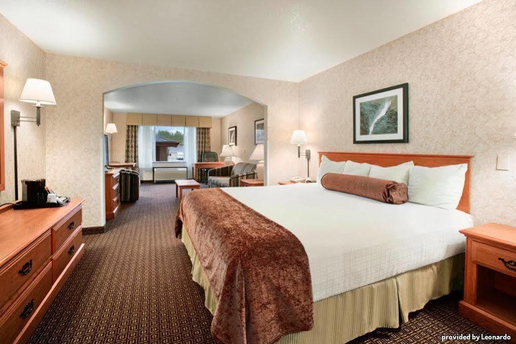 Best Western Cascade Inn & Suites Troutdale Quarto foto